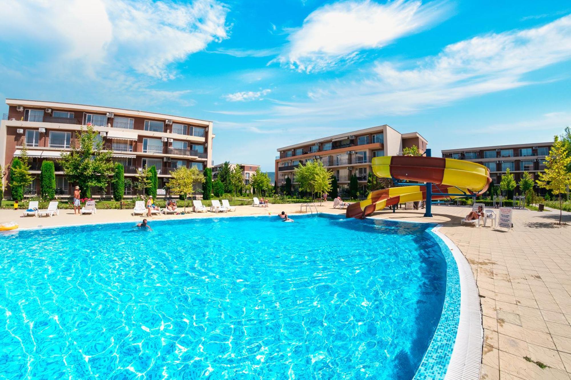 Nessebar And Holiday Fort Apartments Slântsjev Brjag Eksteriør bilde