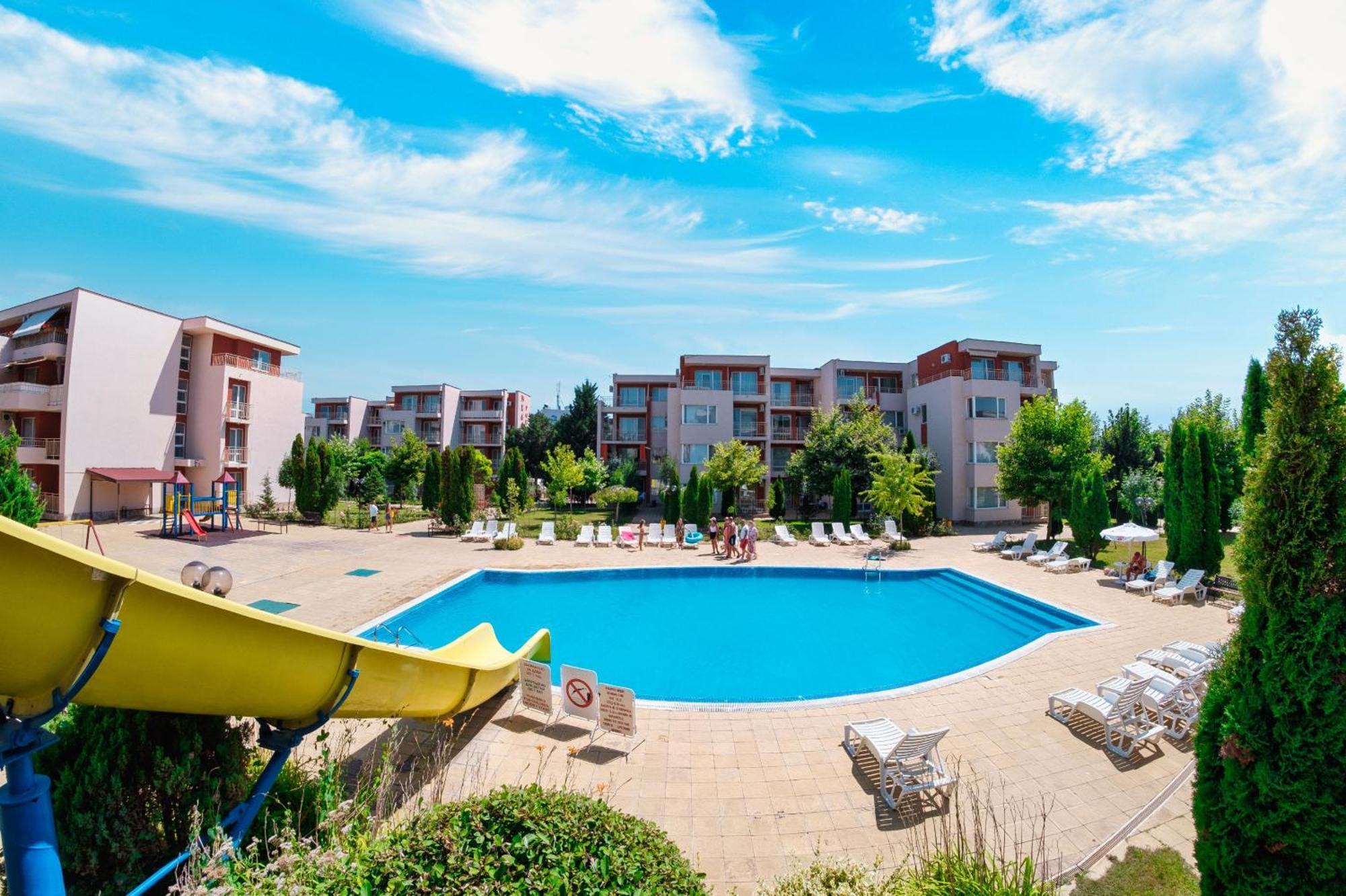 Nessebar And Holiday Fort Apartments Slântsjev Brjag Eksteriør bilde