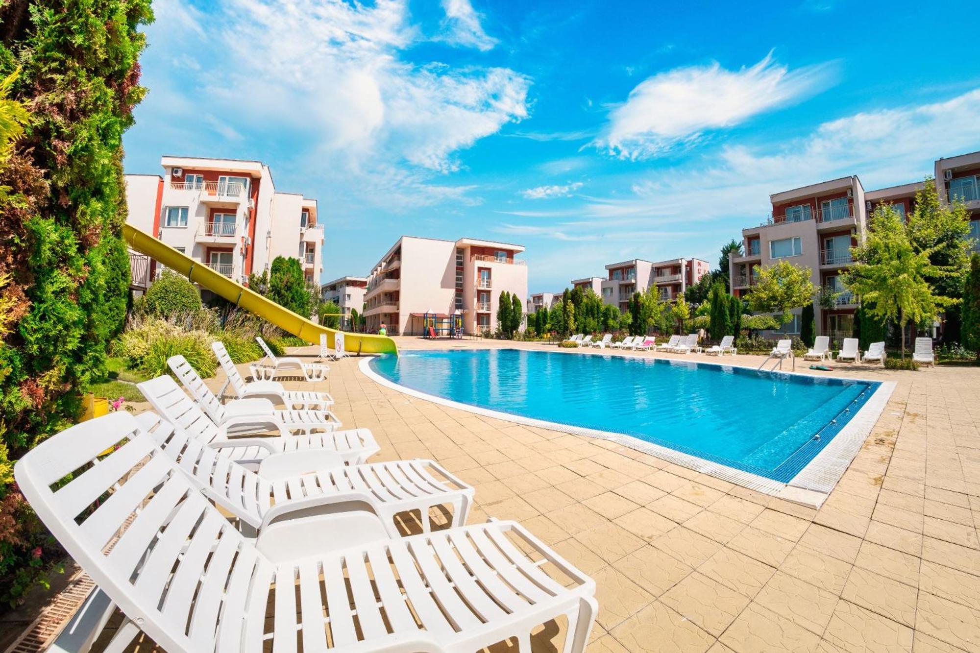 Nessebar And Holiday Fort Apartments Slântsjev Brjag Eksteriør bilde